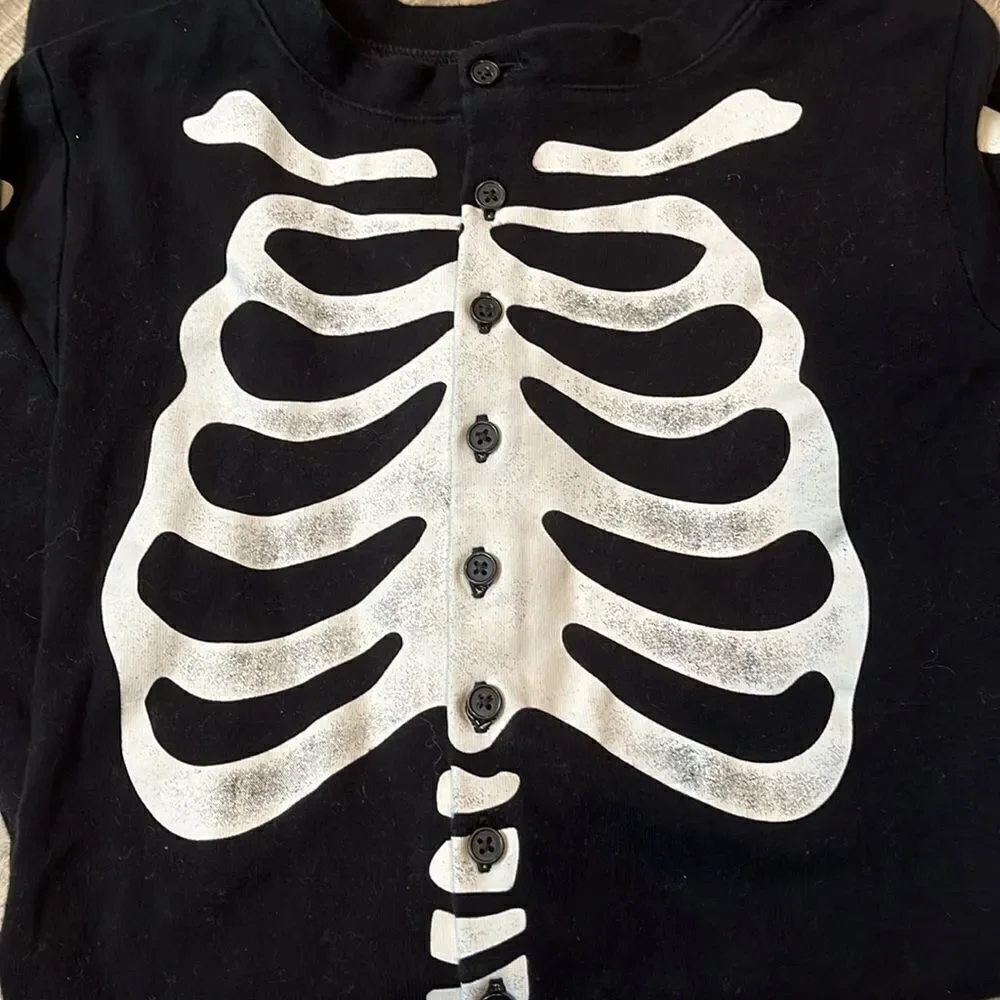 Old Navy glow in the dark skeleton onesie size medium